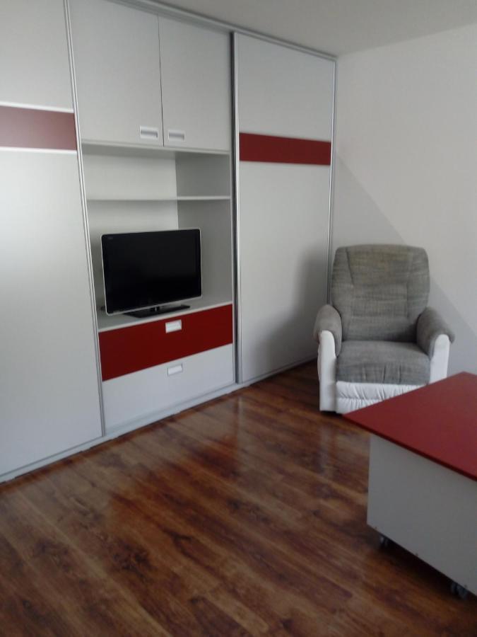 Apartman Spicak Jiretin pod Bukovou Exteriör bild