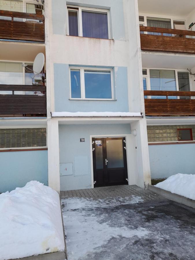 Apartman Spicak Jiretin pod Bukovou Exteriör bild